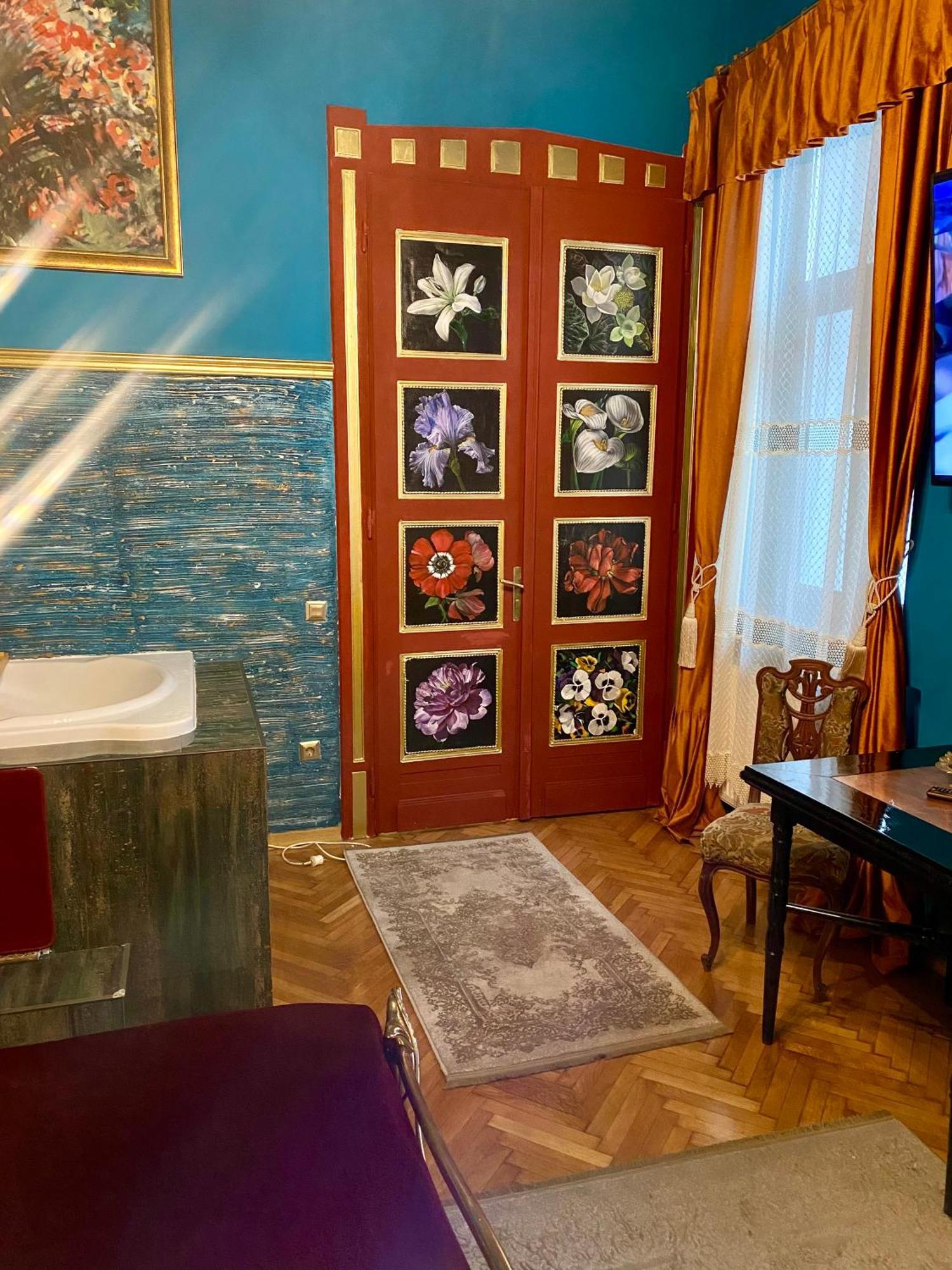 Luxury In The Old Center Of Cluj-Napoca