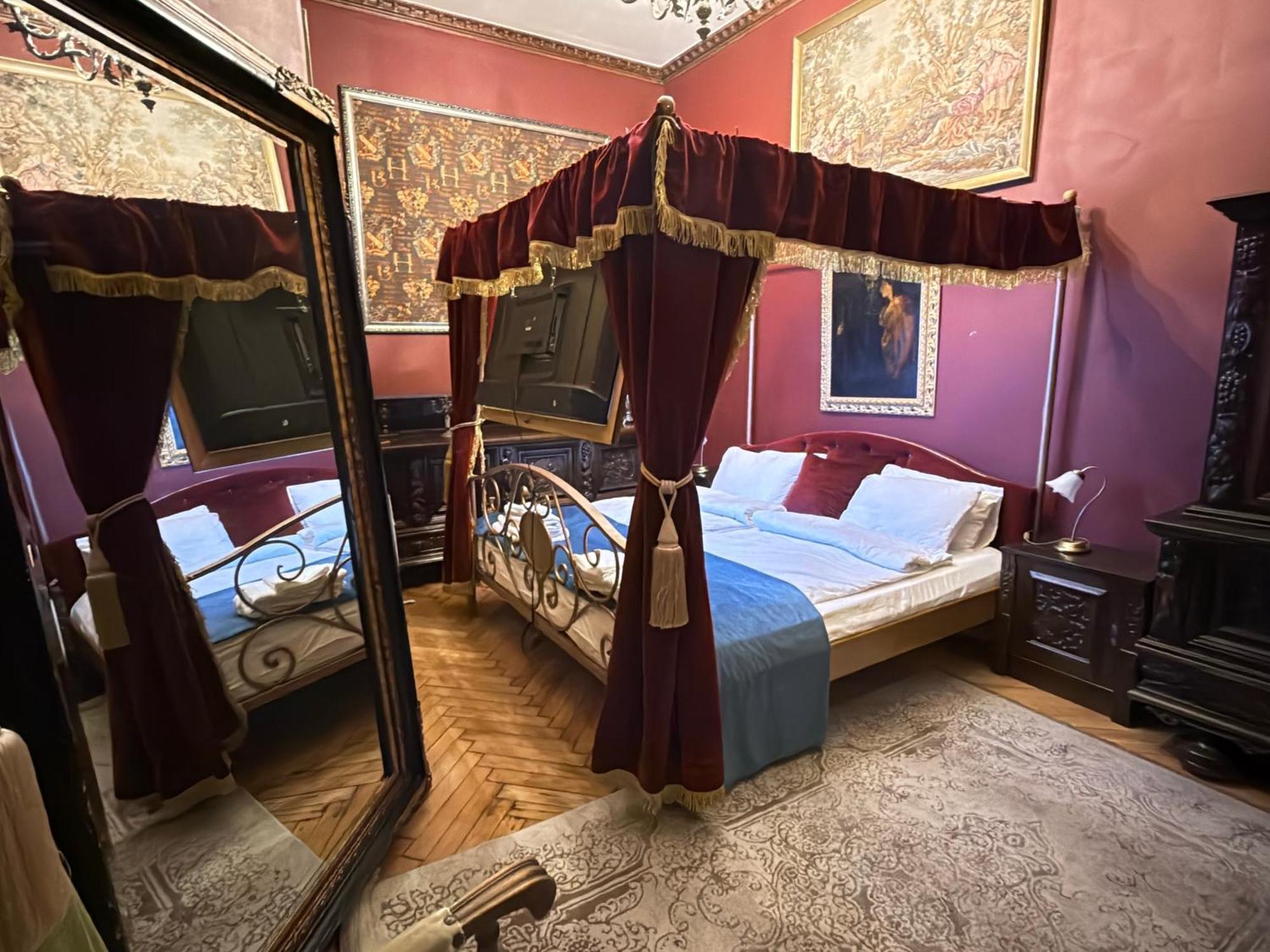 Luxury In The Old Center Of *